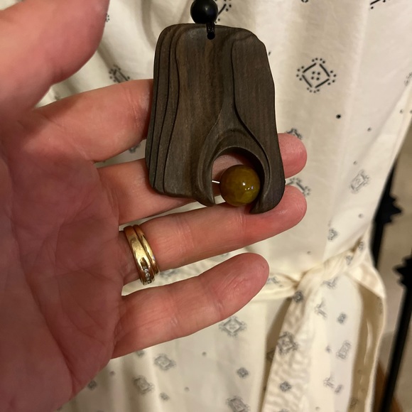 5208-HTT Handmade Sandalwood Natural Stone Pendant Necklace Long Adjustable New - Picture 3 of 10